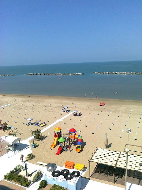 Hotel Gardenia Bellaria-Igea Marina Esterno foto