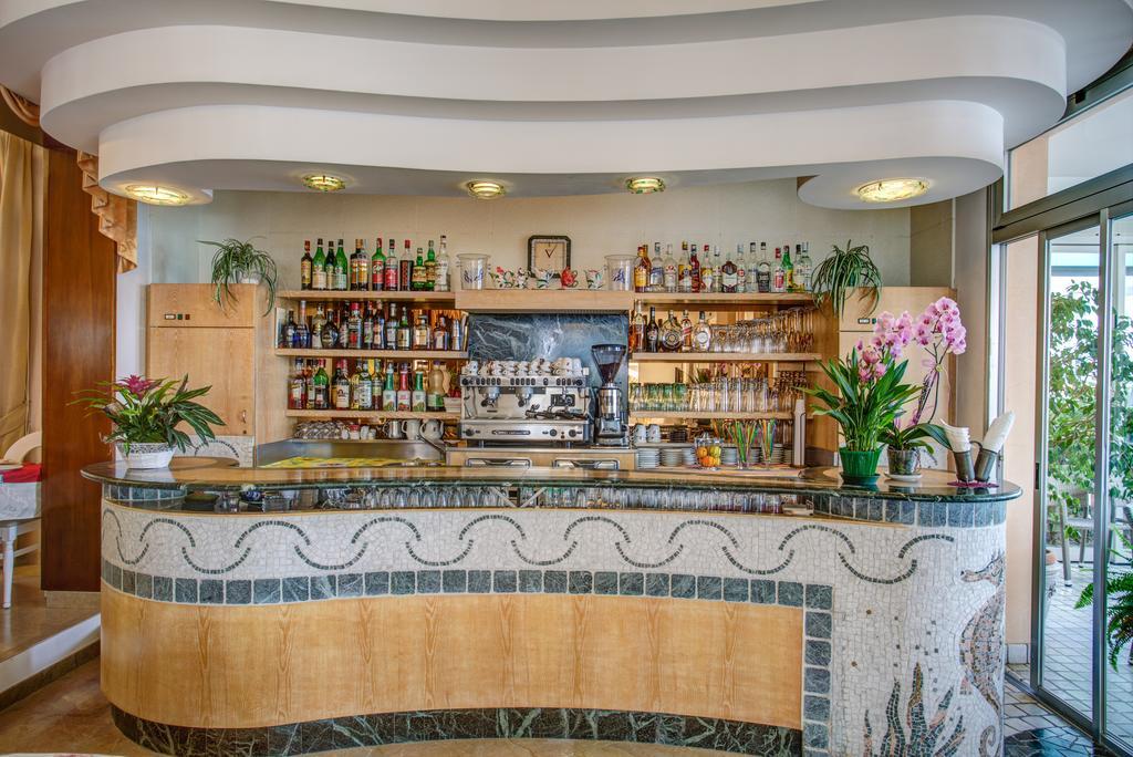 Hotel Gardenia Bellaria-Igea Marina Esterno foto