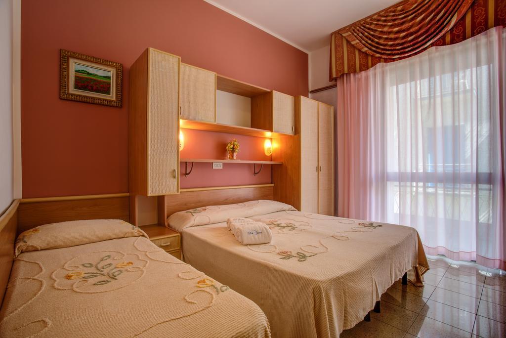 Hotel Gardenia Bellaria-Igea Marina Esterno foto