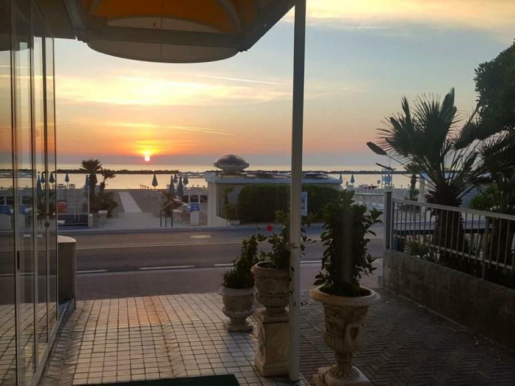 Hotel Gardenia Bellaria-Igea Marina Esterno foto